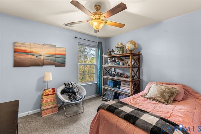 325 Taylor Farm Ln, Sandston, VA 23150