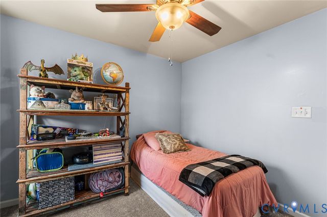 325 Taylor Farm Ln, Sandston, VA 23150