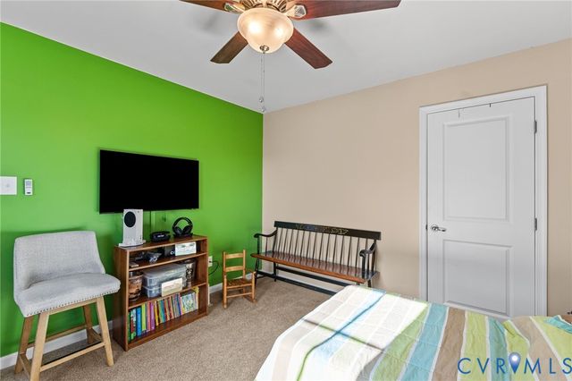 325 Taylor Farm Ln, Sandston, VA 23150