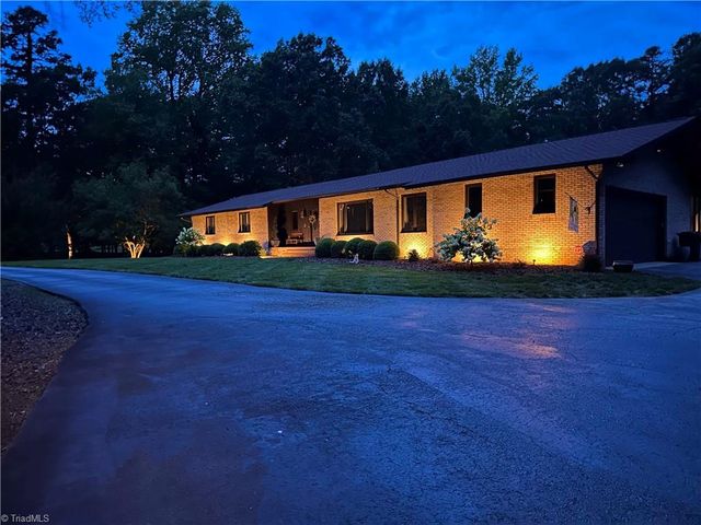 6955 Harlow Drive, High Point, NC 27263
