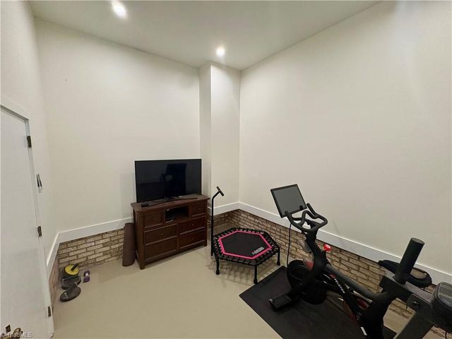 6955 Harlow Drive, High Point, NC 27263