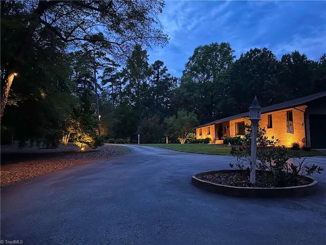6955 Harlow Drive, High Point, NC 27263