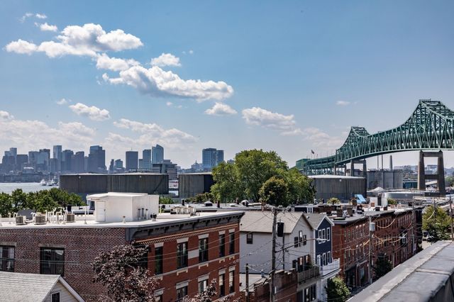 44 Beacon St 4, Chelsea, MA 02150