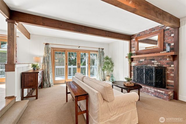 2615 93rd Place NE, Clyde Hill, WA 98004