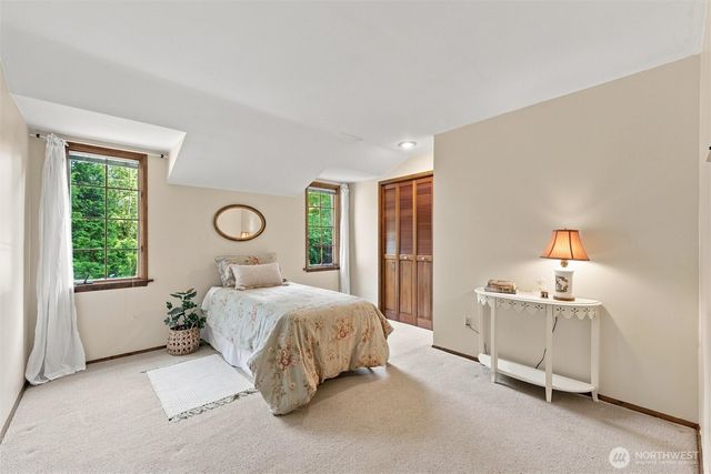 2615 93rd Place NE, Clyde Hill, WA 98004
