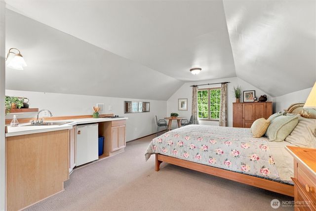2615 93rd Place NE, Clyde Hill, WA 98004