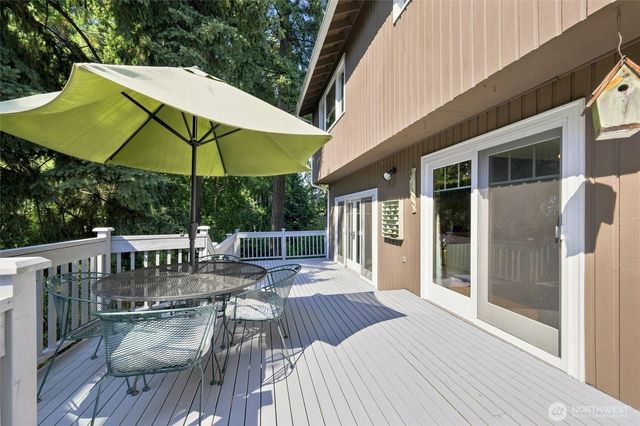 2615 93rd Place NE, Clyde Hill, WA 98004