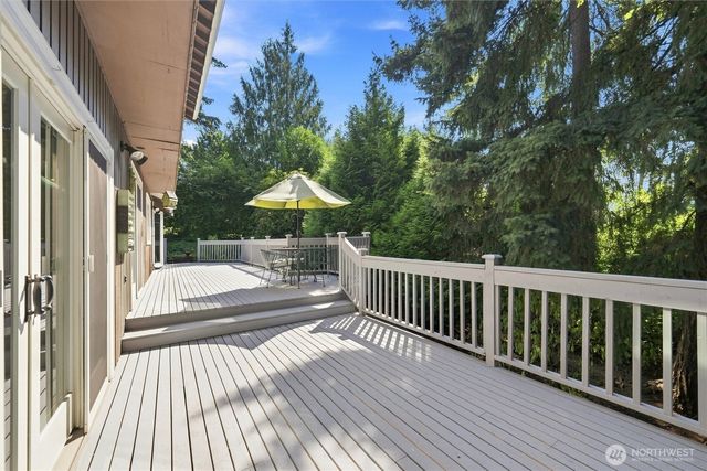 2615 93rd Place NE, Clyde Hill, WA 98004
