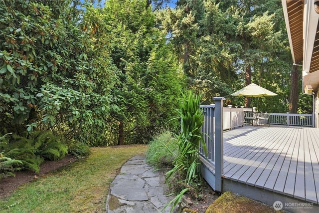 2615 93rd Place NE, Clyde Hill, WA 98004