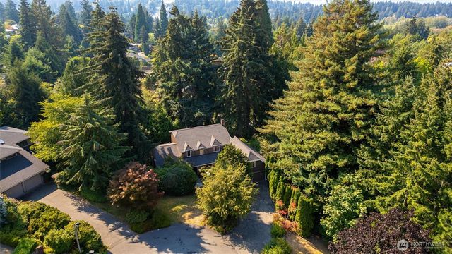 2615 93rd Place NE, Clyde Hill, WA 98004