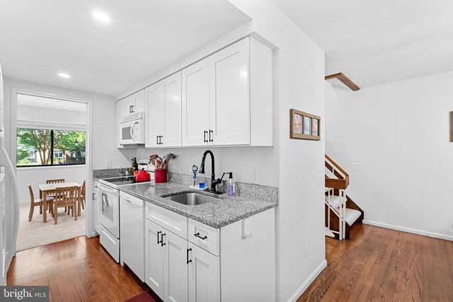 1629 BENTANA WAY, Reston, VA 20190