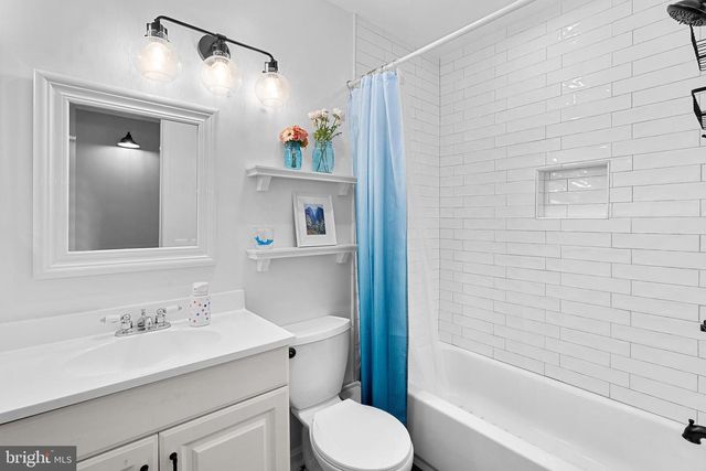 1629 BENTANA WAY, Reston, VA 20190