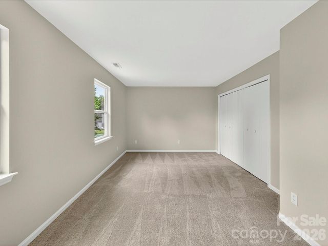 9716 Pernell Lane, Charlotte, NC 28213