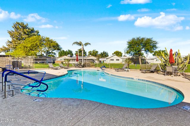 9919 N 97TH Drive A, Peoria, AZ 85345