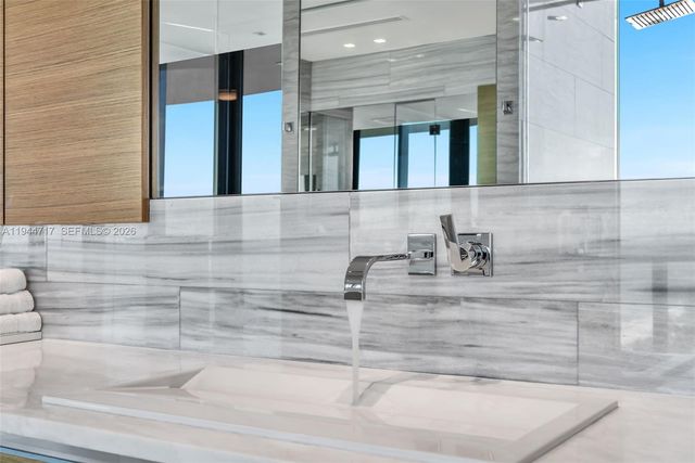 19575 Collins Ave 12, Sunny Isles Beach, FL 33160