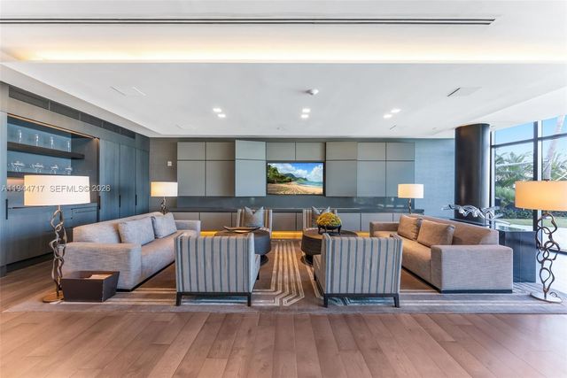 19575 Collins Ave 12, Sunny Isles Beach, FL 33160