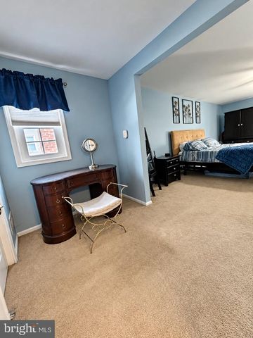 9 TINSMITH LN, Marlton, NJ 08053