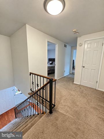 9 TINSMITH LN, Marlton, NJ 08053
