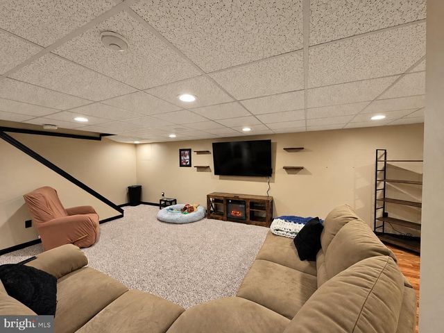 9 TINSMITH LN, Marlton, NJ 08053