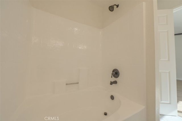 211 W Columbine Avenue, Rialto, CA 92377