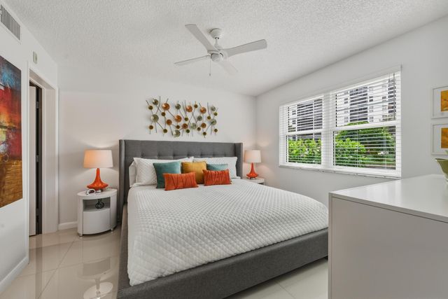 2226 N Cypress Bend Drive 102, Pompano Beach, FL 33069