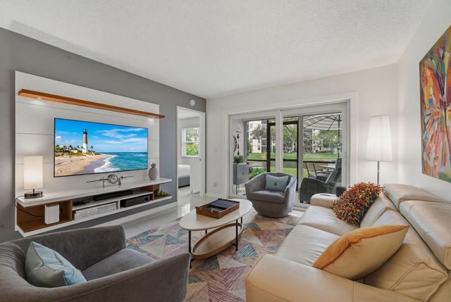 2226 N Cypress Bend Drive 102, Pompano Beach, FL 33069