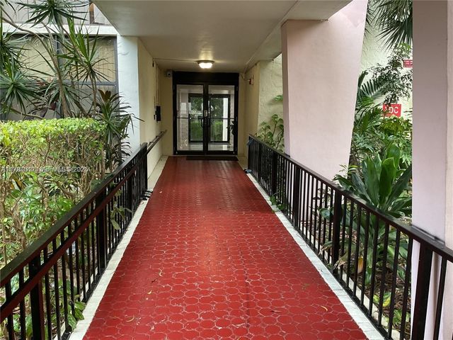 17011 N Bay Road 701, Sunny Isles Beach, FL 33160