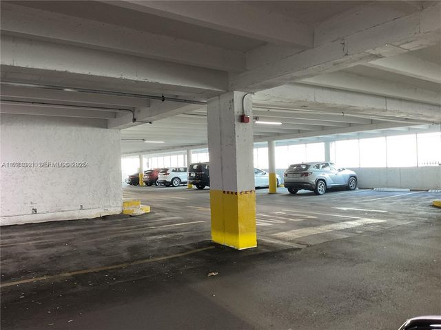 17011 N Bay Road 701, Sunny Isles Beach, FL 33160
