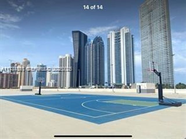17011 N Bay Road 701, Sunny Isles Beach, FL 33160