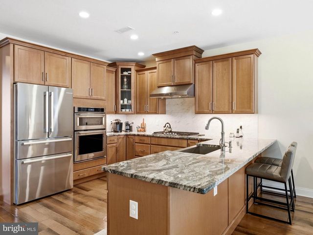 1747 LOCUST DR, Yardley, PA 19067