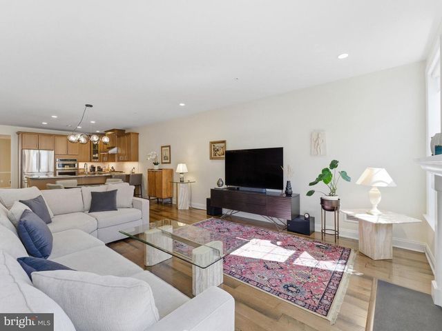 1747 LOCUST DR, Yardley, PA 19067