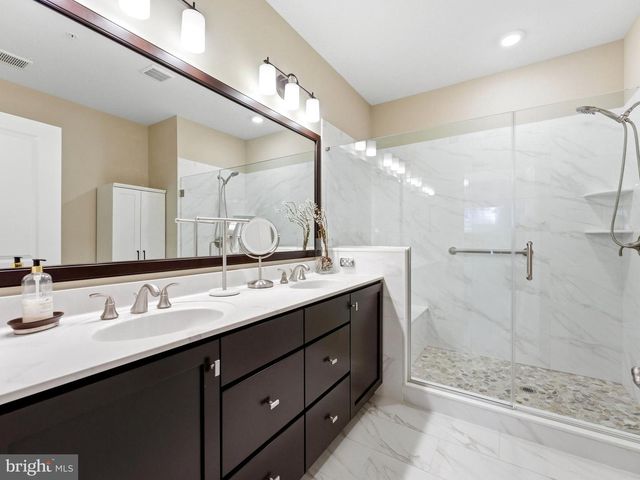 1747 LOCUST DR, Yardley, PA 19067