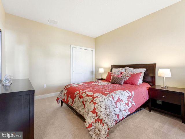 1747 LOCUST DR, Yardley, PA 19067