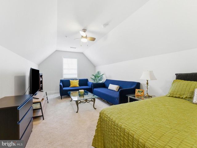 1747 LOCUST DR, Yardley, PA 19067