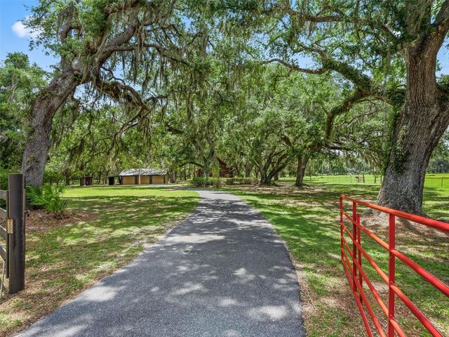 4801 COUNTY ROAD 575, Bushnell, FL 33513
