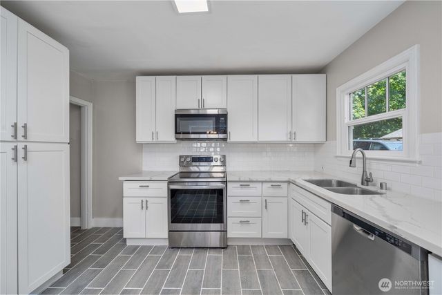 7409 Steilacoom Boulevard SW, Lakewood, WA 98499