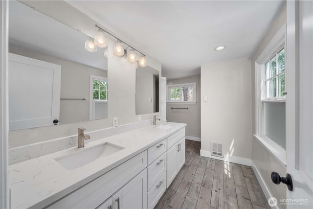 7409 Steilacoom Boulevard SW, Lakewood, WA 98499