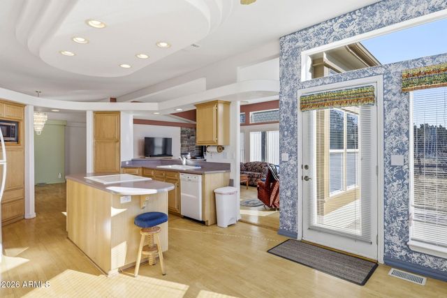 8850 HAPPY Trail, Show Low, AZ 85901