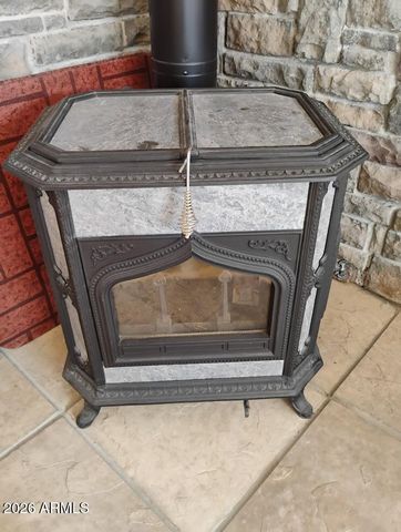 8850 HAPPY Trail, Show Low, AZ 85901