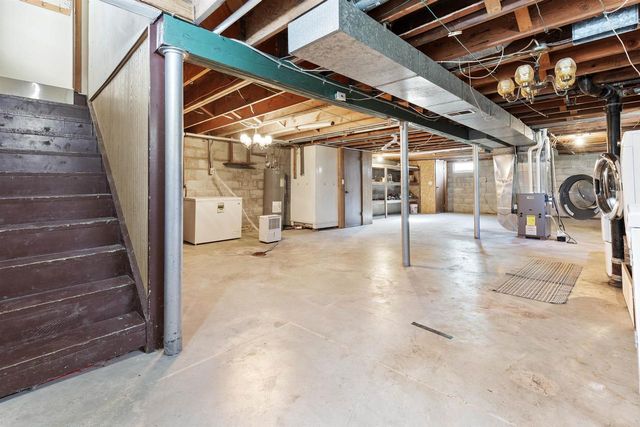 335 FRONT STREET, Pulaski, WI 54162