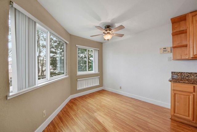 21228 21228 Gary Dr 105, Hayward, CA 94546