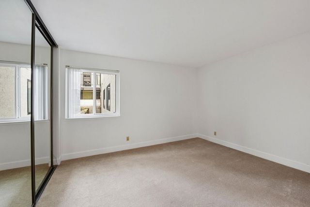 21228 21228 Gary Dr 105, Hayward, CA 94546