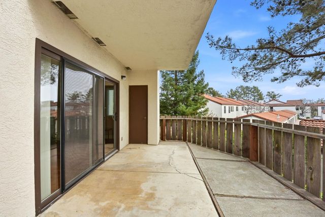 21228 21228 Gary Dr 105, Hayward, CA 94546