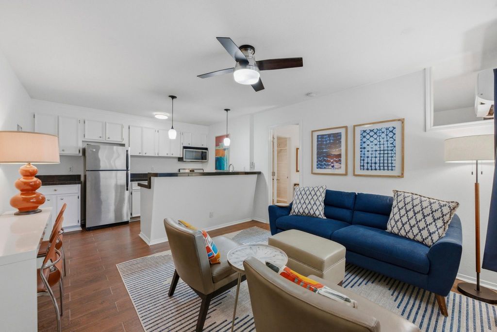 304 E 33rd ST 11, Austin, TX 78705