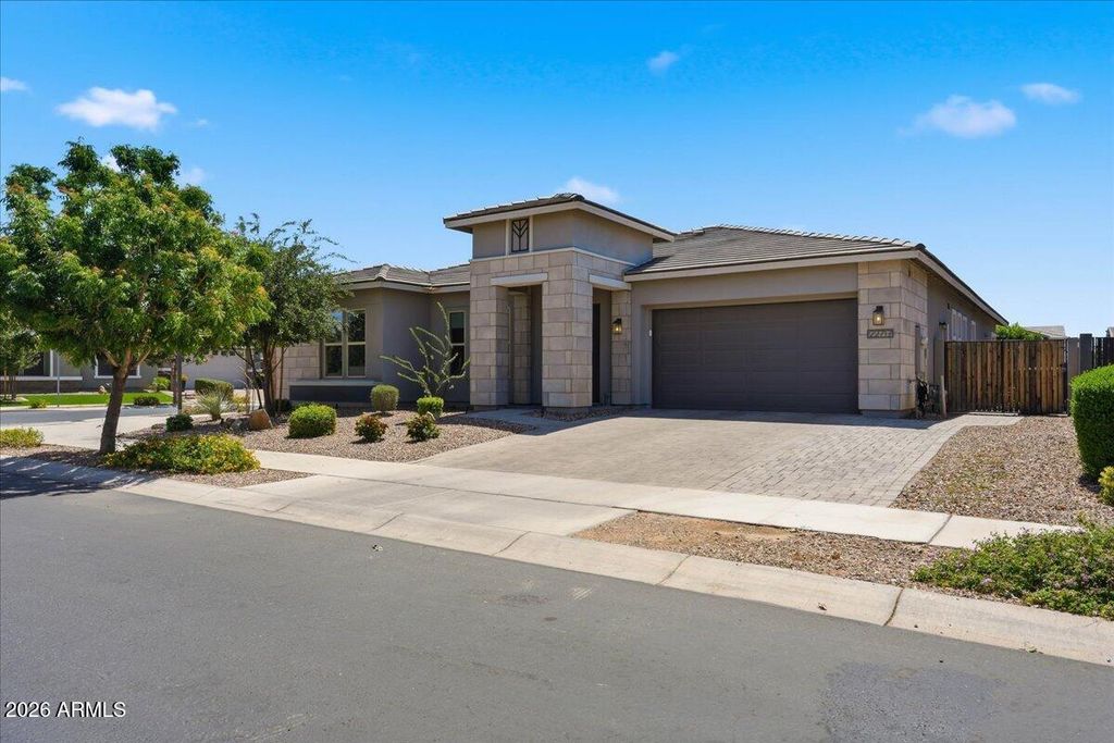 Image 2 of property listing at 22717 E Camacho Road, Queen Creek, AZ 85142