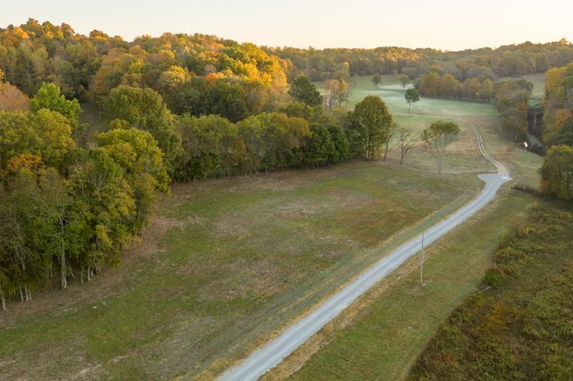 3899 Boston Theta Road, Thompsons Station, TN 37179