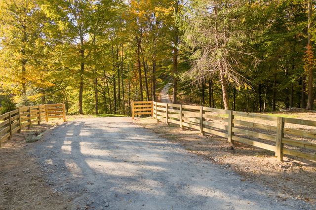 3899 Boston Theta Road, Thompsons Station, TN 37179
