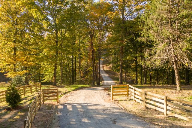 3899 Boston Theta Road, Thompsons Station, TN 37179