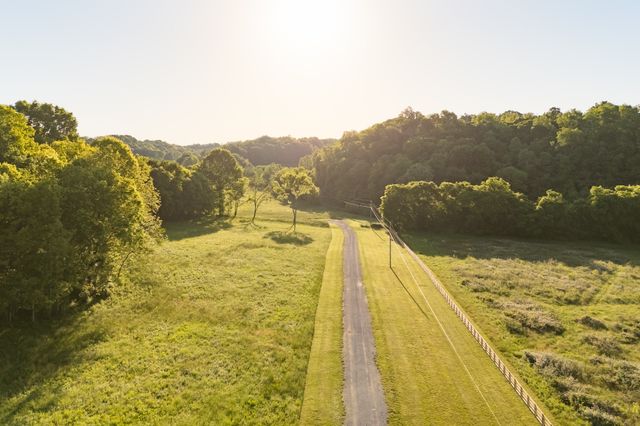 3899 Boston Theta Road, Thompsons Station, TN 37179
