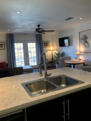 805 Terrell Hill DR A, Austin, TX 78704